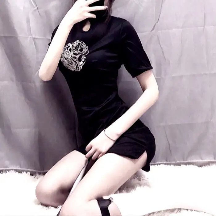 怪异少女神隐